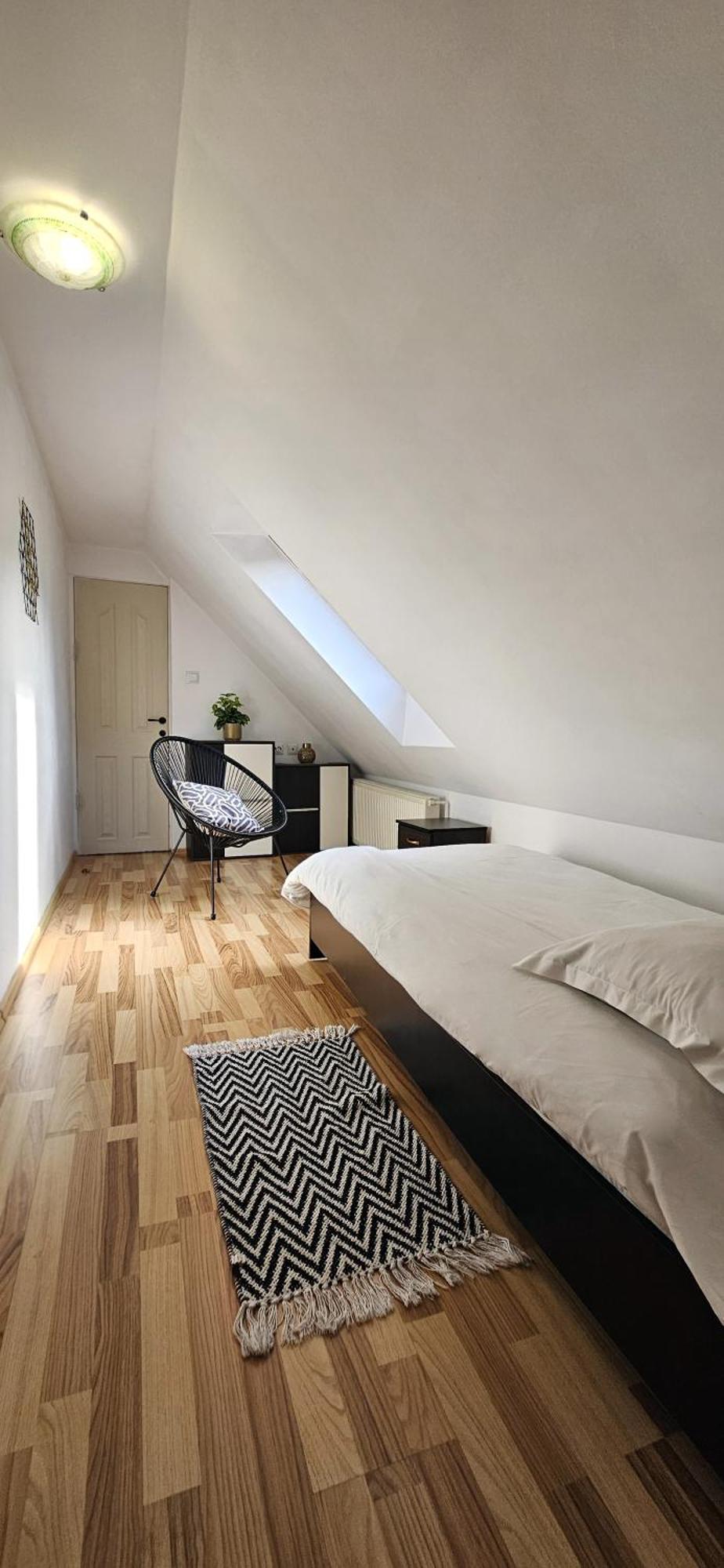 Hillside Hotel Oradea Bagian luar foto